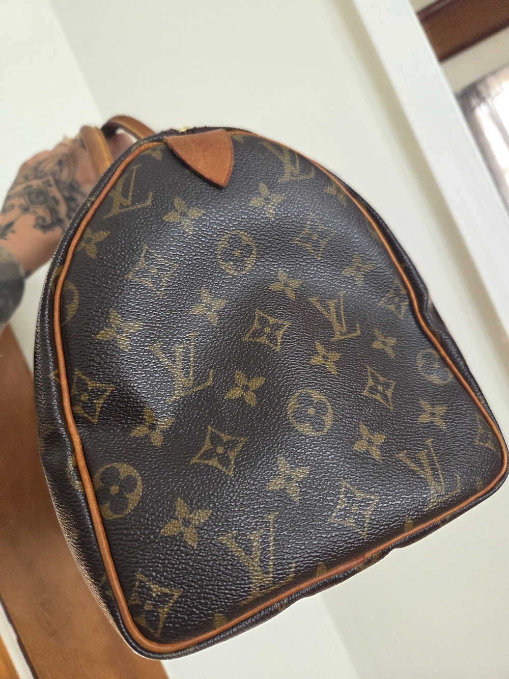 Vintage Louis Vuitton Speedy 30 Brown Monogram W/ LV Bag Charm Authentic - Picture 10 of 12